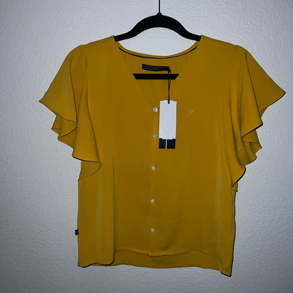 Mustard Regatta top